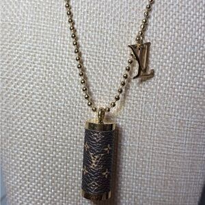 Gold Tone Women’s Necklace with LV Charm and Pendant